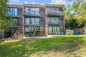 Flat 4, 2a Raymond House, Old Park Road, London N13 4RE