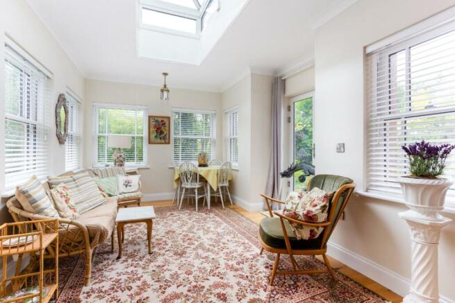 72555_3-Chartwell-Place-Shrewton-Salisbury (13).jp