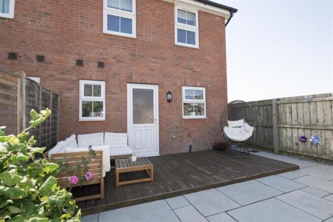 3 bed Semi-Detached for sale Image 8