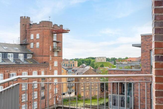 2 bed Apartment for sale Image 12