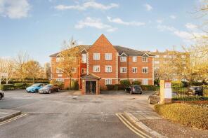 Flat 7, Canterbury Court, Bromyard Avenue, London W3 7BQ