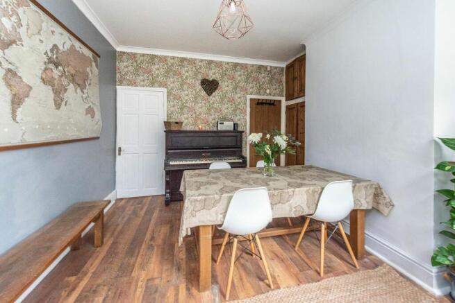 SITTING ROOM DINING ROOM AND KITCHEN