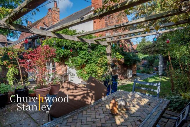 Raised terrace