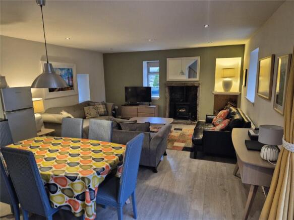 Cottage - Sitting Rm