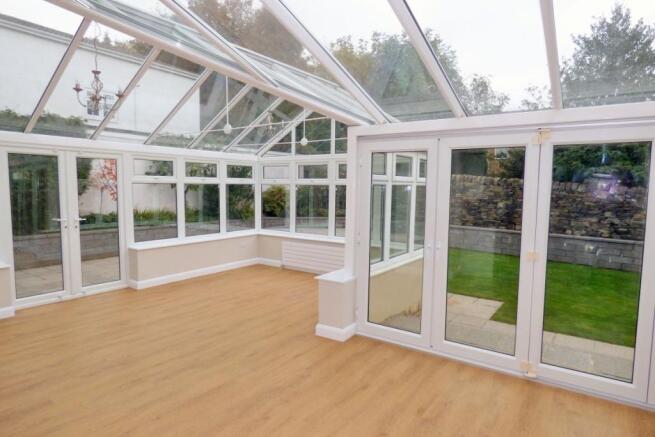 Open plan living room / conservatory