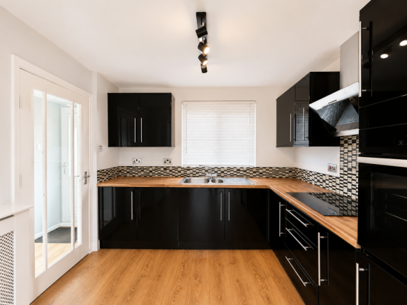 3 bed Detached for sale Image 2
