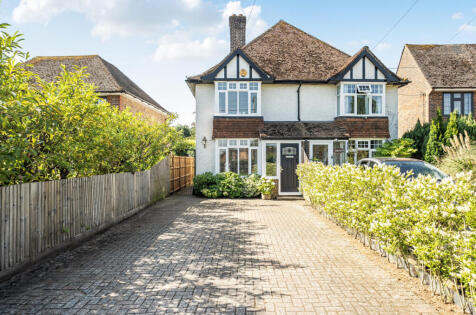 Pulborough Road, Storrington, RH20