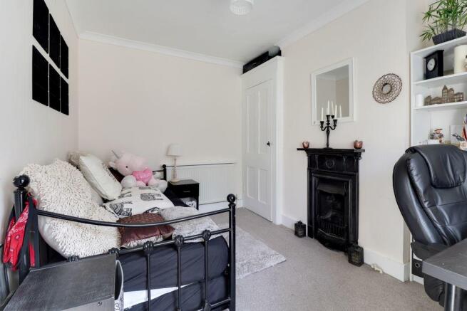 Bedroom 2 (Double)
