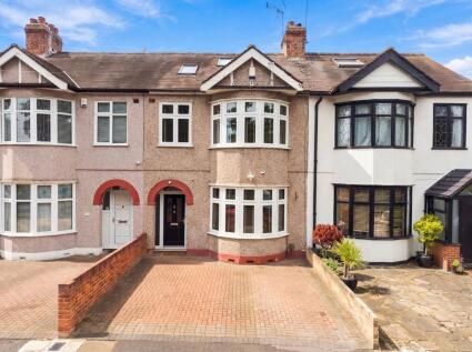 South Park Crescent, Ilford, IG1