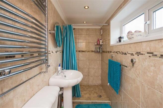 Bathroom (Downstairs
