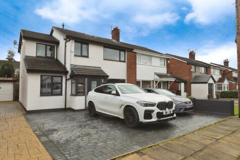 Leyton Drive, Bury, BL9 9TS