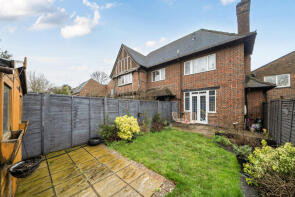 Oak Lodge, Rickmansworth Road, Northwood HA6 2RQ