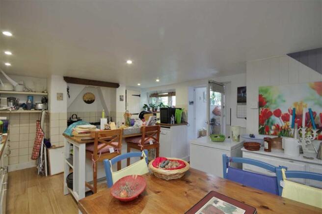 Kitchen/Breakfast