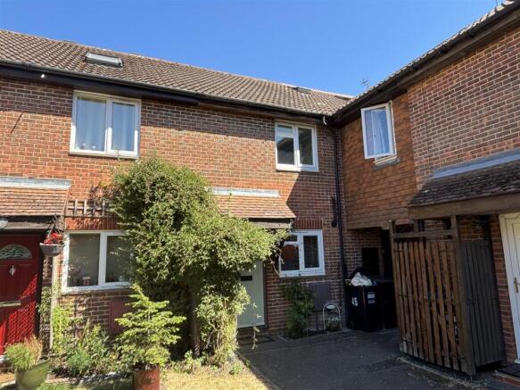 45 Barnfield Way.jpeg