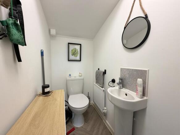 2 bed Semi-Detached for sale Image 6