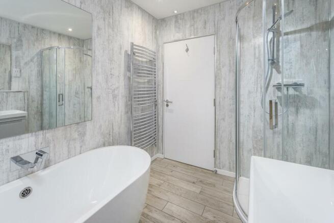 Family Bathroom-2-PRINT.jpg