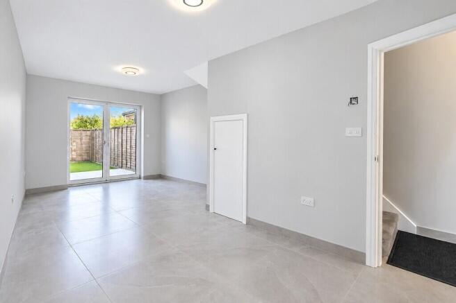 property_photo_li...
