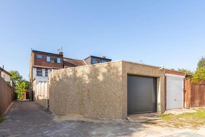 48 Uplands Road, EN4 8LD-59