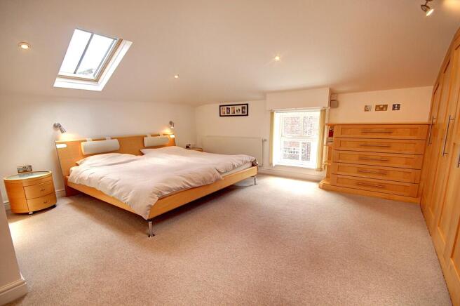 2 bed Detached for sale Image 8