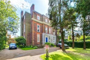 Flat 3, 145, Petersham Road, Richmond TW10 7AA