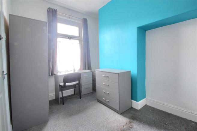 2 bed Terraced for sale Image 6
