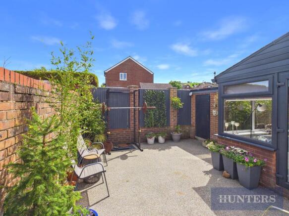 2 bed Semi-Detached for sale Image 11