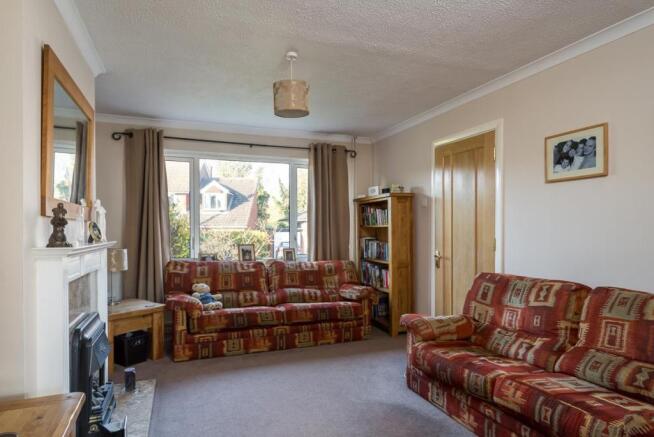 Living Room2.jpg