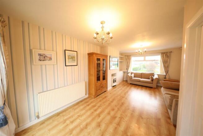 Open plan living/dining room