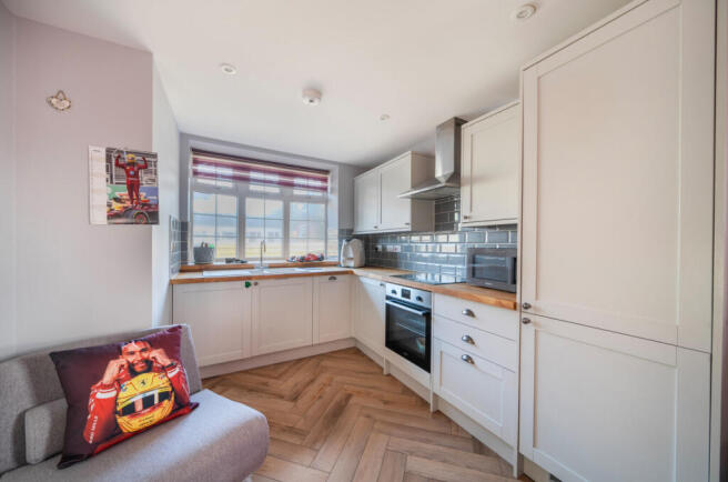 1399799-13-696a68...