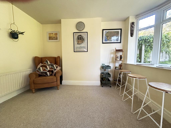 3 bed Semi-Detached for sale Image 6