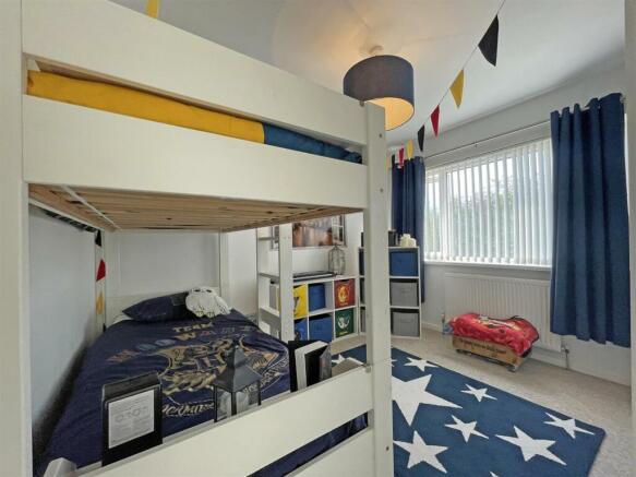 Corfe Avenue 14 - Bed 2.jpg