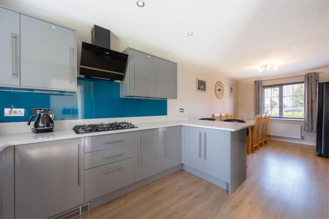 Meadow Nook Drive, Lathom, WN8 photo 4