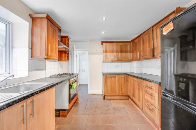 Davies___Davies_57_Victoria_Rd__Finsbury_Park__Lon
