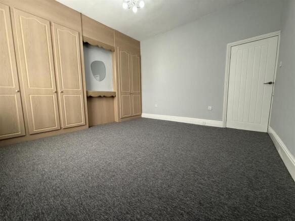 2 bed Terraced for sale Image 10