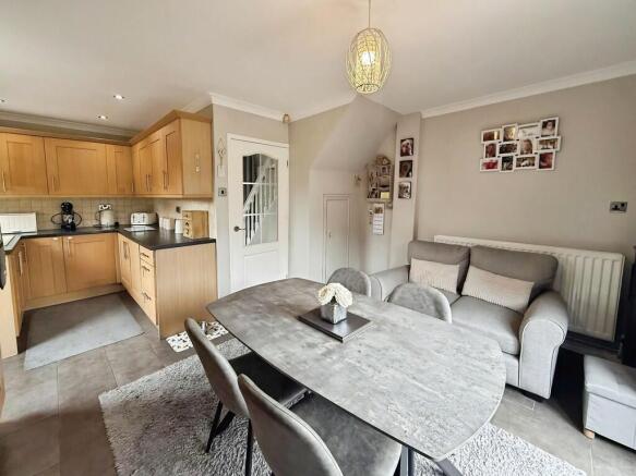 0ad8ed6d-WhatsApp...