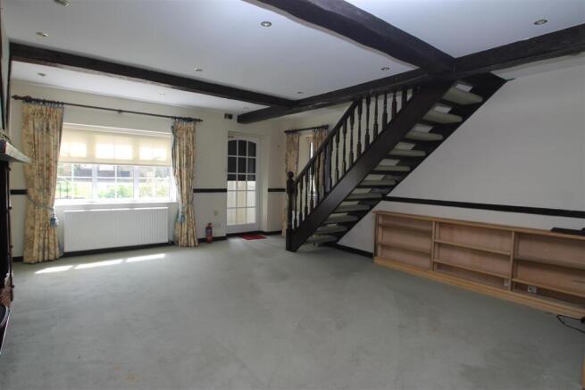 sitting room 2.JPG