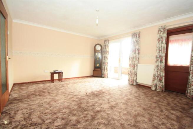 12 Sandringham Place loungediner b.JPG