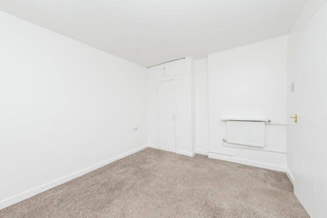 2 bed Flat to rent Image 10