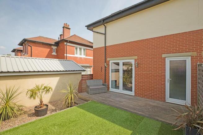 3 bed Semi-Detached for sale Image 11
