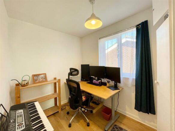 Photo 12