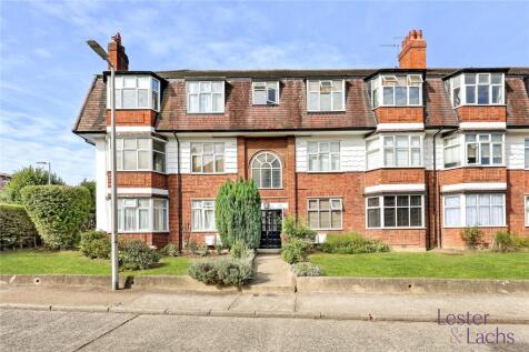 Churchfields, South Woodford, London, E18