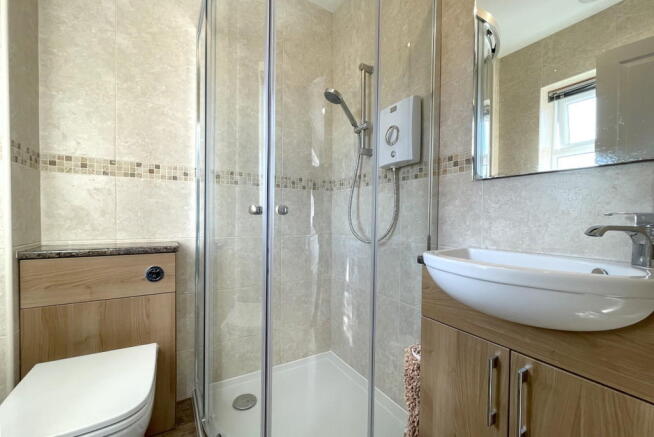 En suite Shower R...