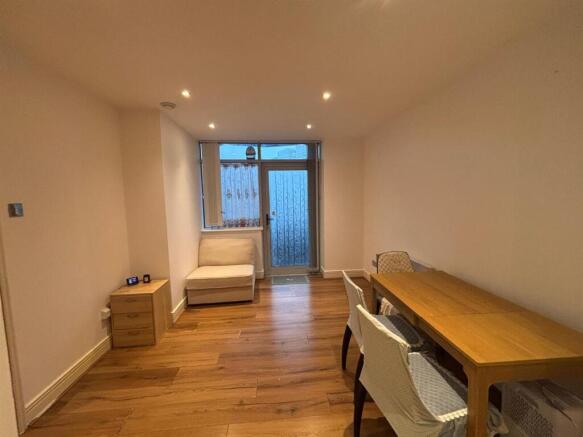 WhatsApp Image 2026-01-15 at 09.16.27.jpeg