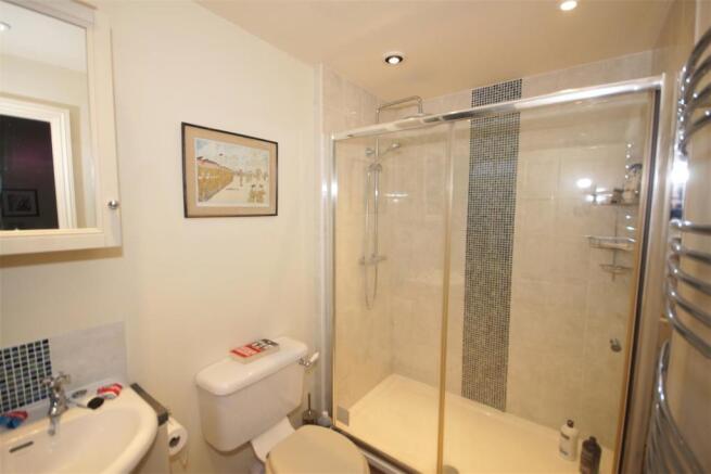 Orchard Cottage - En-suite.jpg