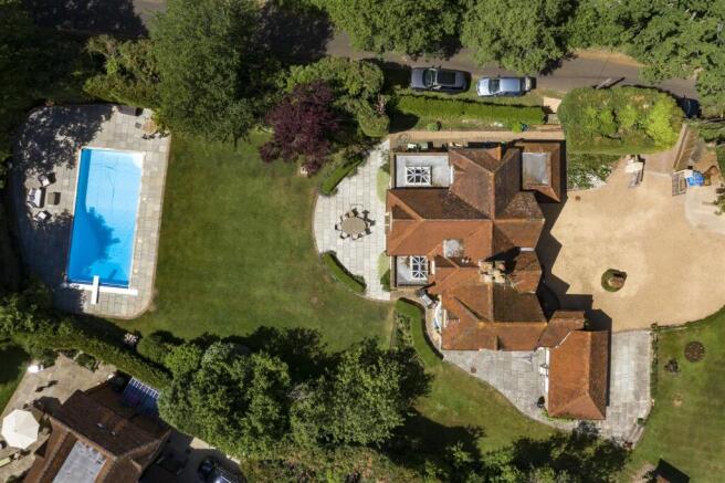 Compton-Cottage-Compton-Guildford-GU3-1JF-DRONE-15