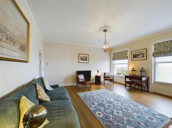 2 bed Apartment for sale Image 12