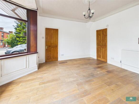 3 bed Semi-Detached for sale Image 8