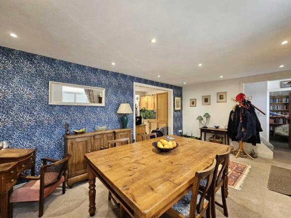 4 bed End of Terrace for sale Image 4