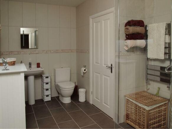 Photo 10