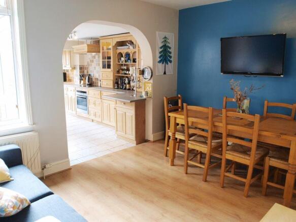 Dining Kitchen Pic 2